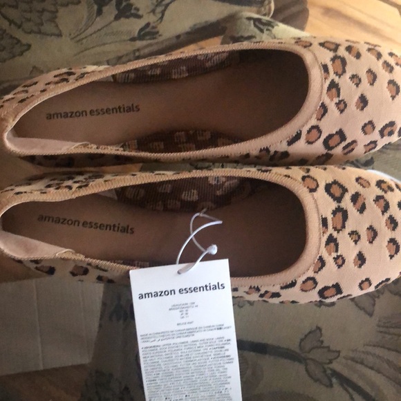 Shoes - Picture 5 of 5